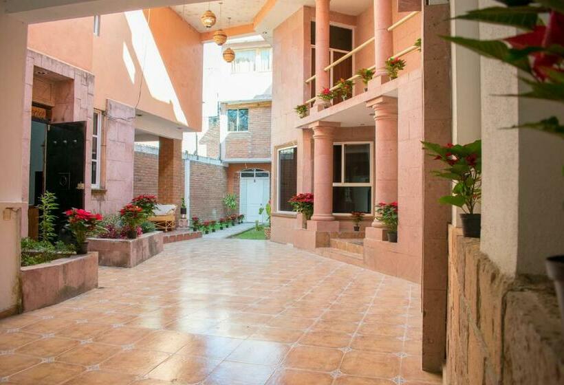 فندق Alameda Maravatio