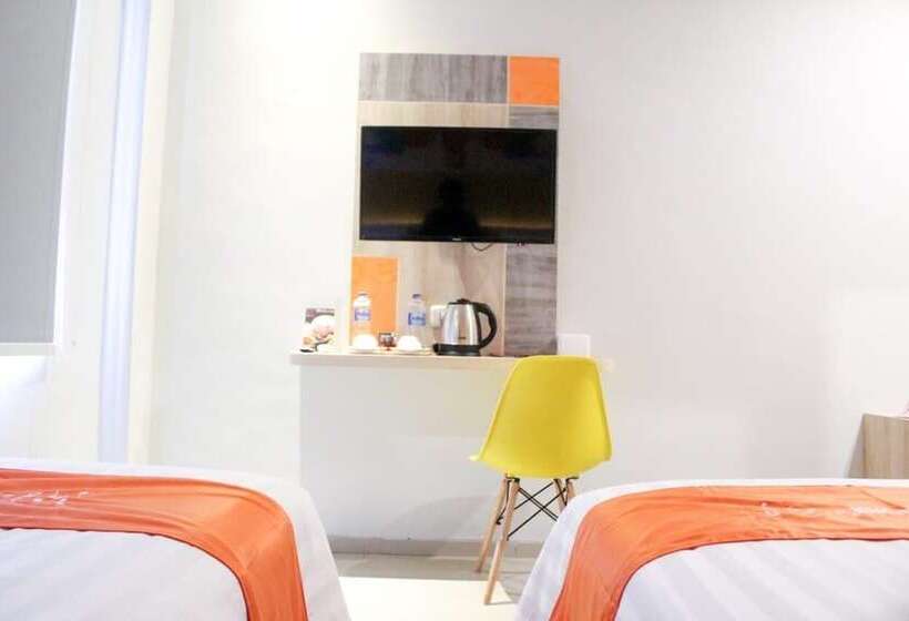 בית מלון כפרי Front One Budget Abepura