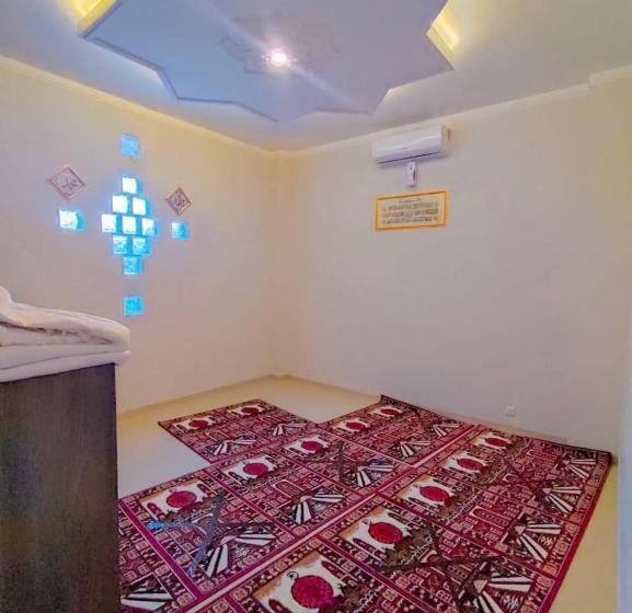 בית מלון כפרי Front One Budget Abepura