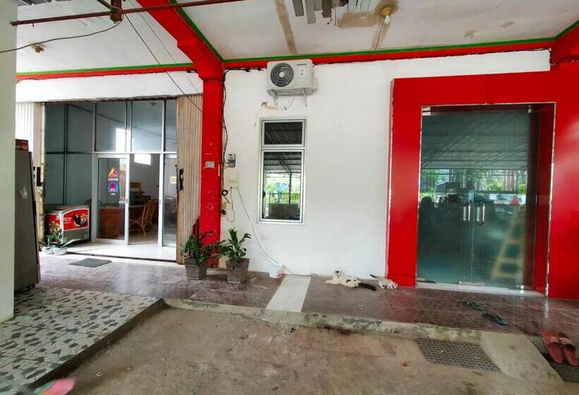 هتل Ombai Guest House 27 Syariah Mitra Reddoorz