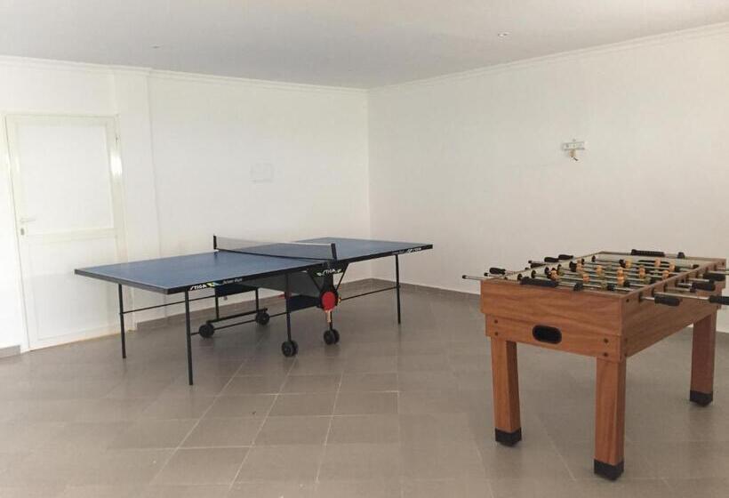 هتل Palm Grove Farm