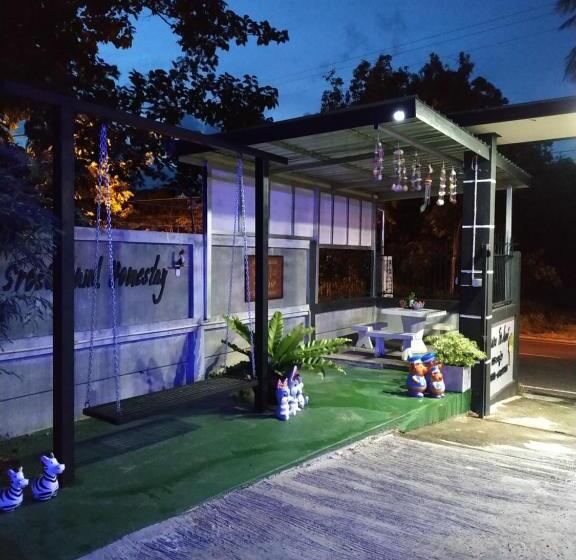 Pensjonat เซราะกราว โฮมสเตย์