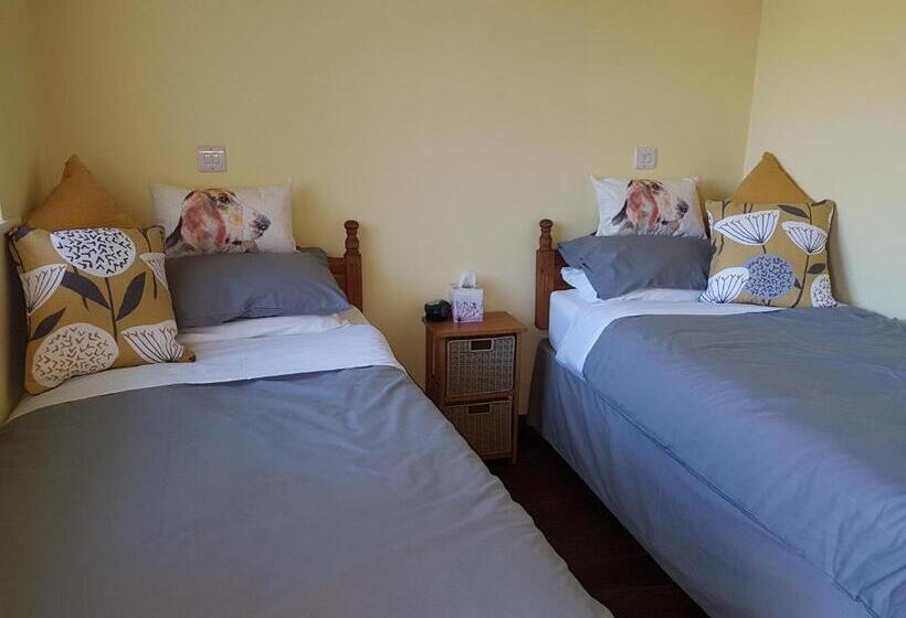 Pensió Cross Swords Rooms, Skillington