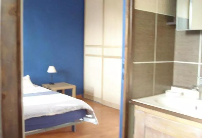 ペンション Domaine Des Cigales, Chambre D Hôtes