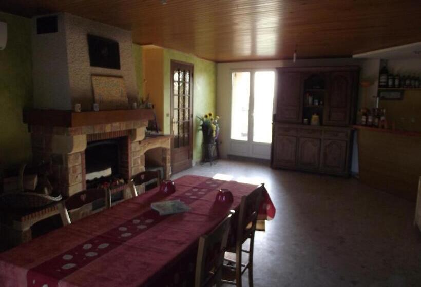 Pensionat Domaine Des Cigales, Chambre D Hôtes