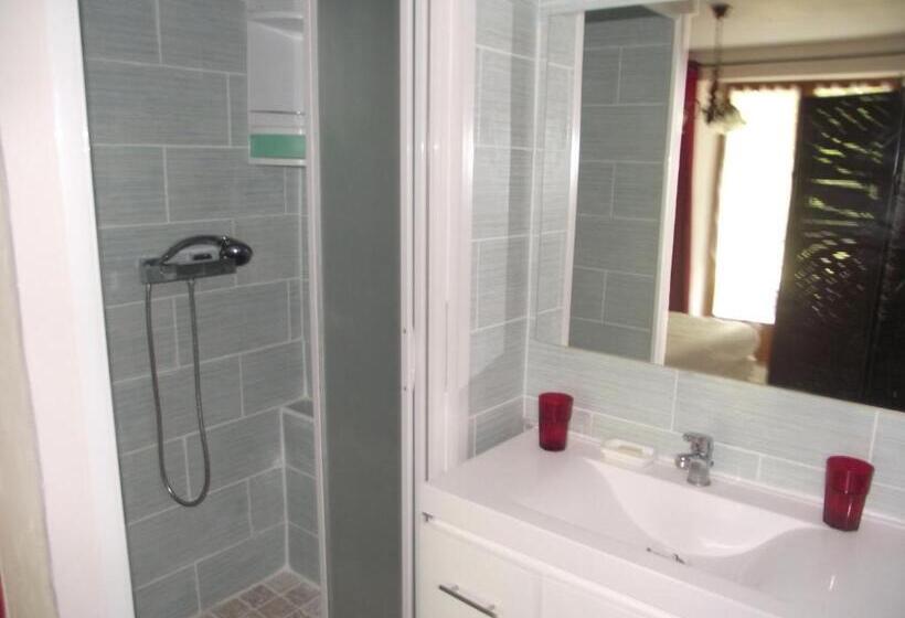 Pensionat Domaine Des Cigales, Chambre D Hôtes