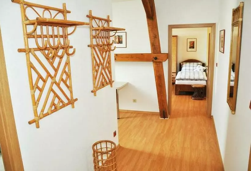 Majatalo Ekofarma Horní Chrášťany