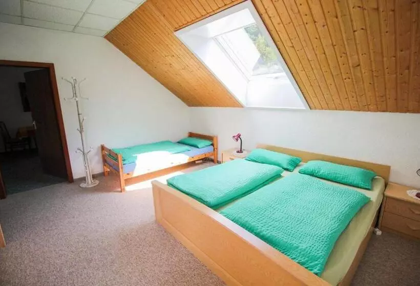 ペンション Haus Sonnenwalde   Familie Ruhe