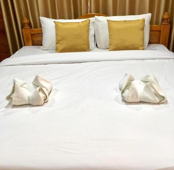 Pensão Life And Love House