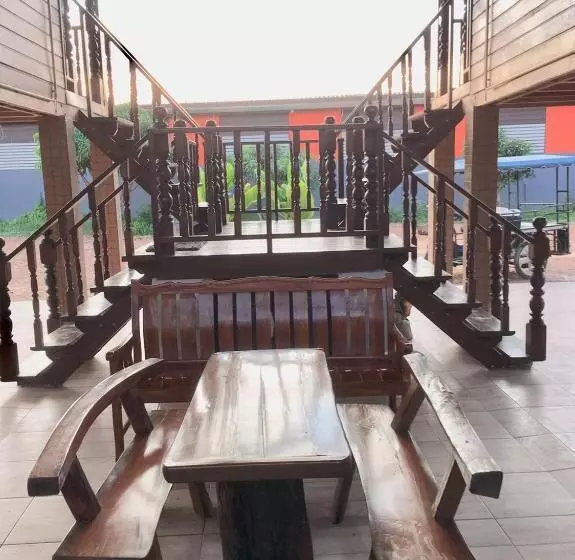 Majatalo Life And Love House