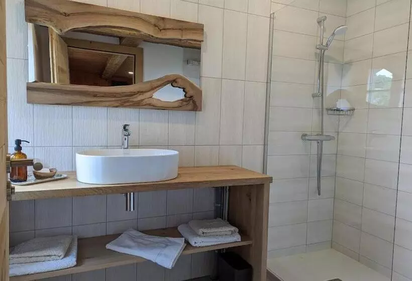 Majatalo Maison Le Rozet