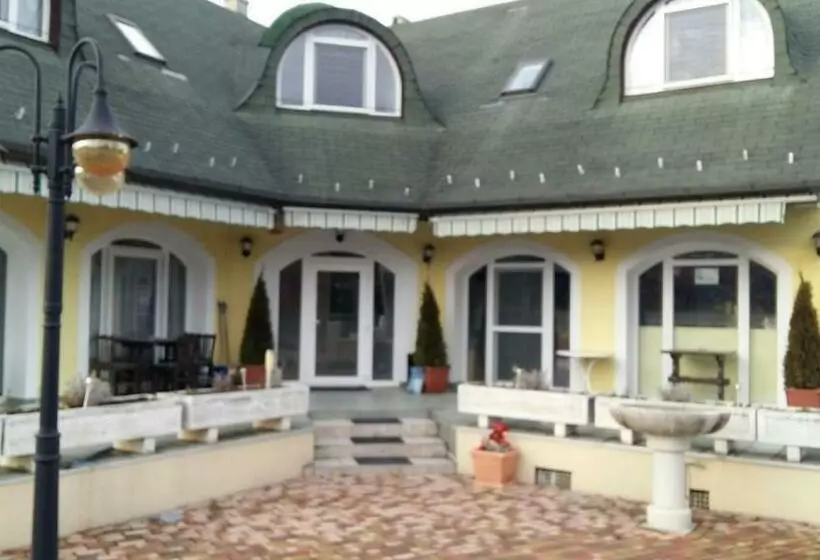 Majatalo ásványráró Apartman House