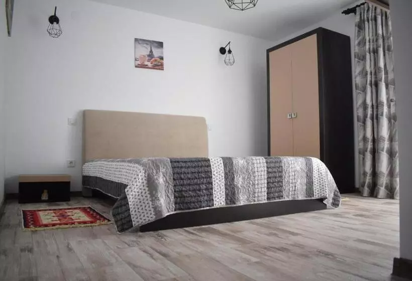 Majatalo Casa Dumitru