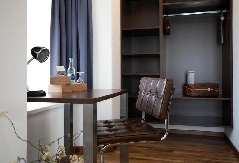 فندق صغير Gasthof Löwen Herznach