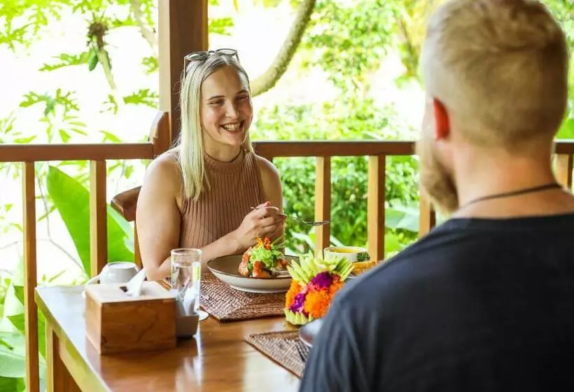 Bb Resort Villa And Spa