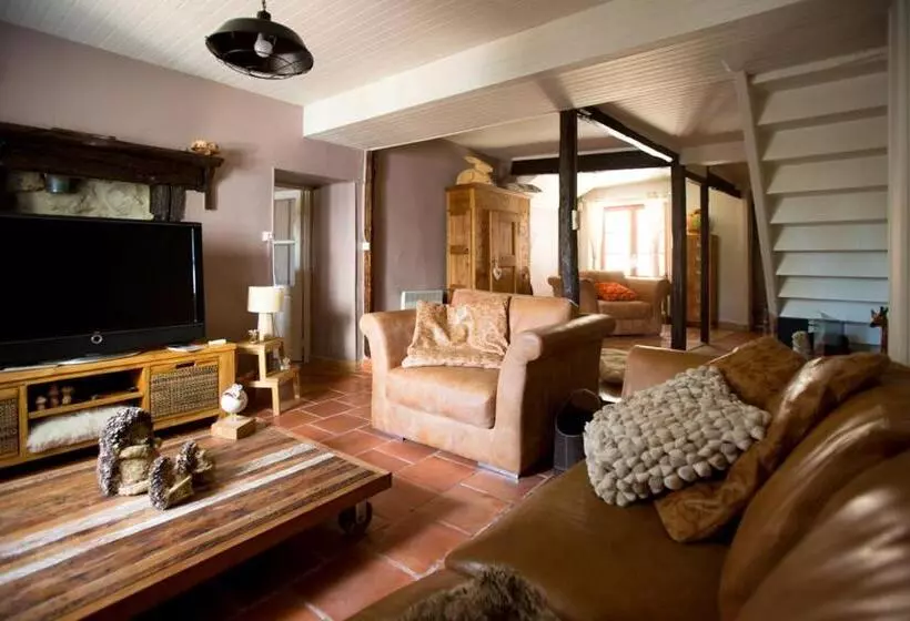 Aamiaismajoitus (B&B) Maison Du Bois