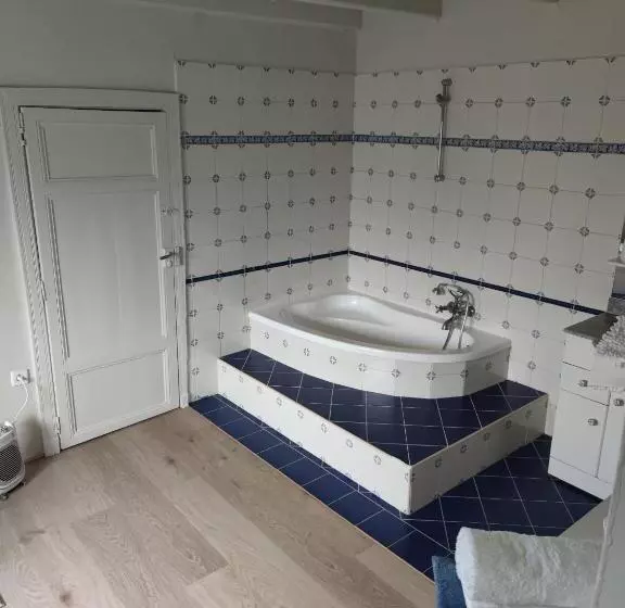 Aamiaismajoitus (B&B) Maison Du Bois