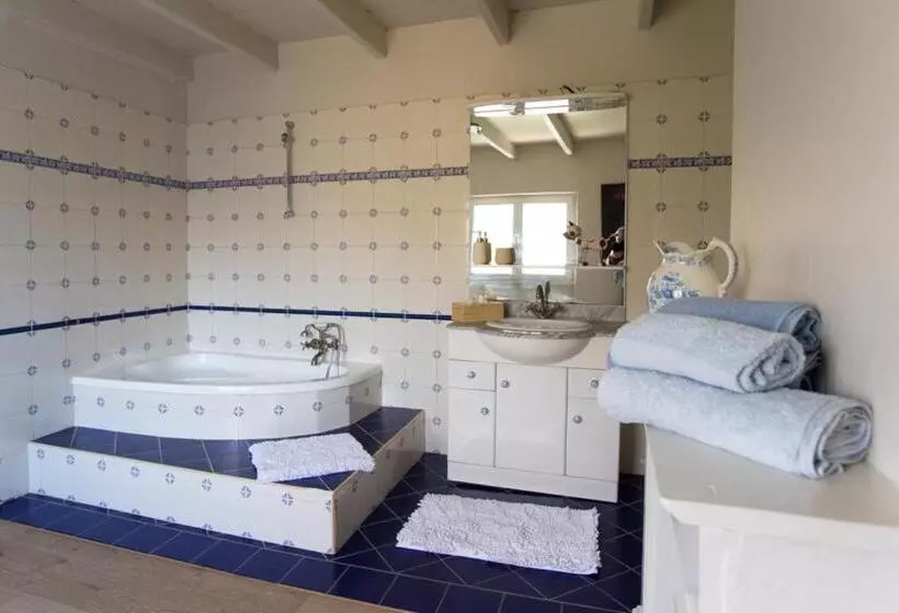 Aamiaismajoitus (B&B) Maison Du Bois