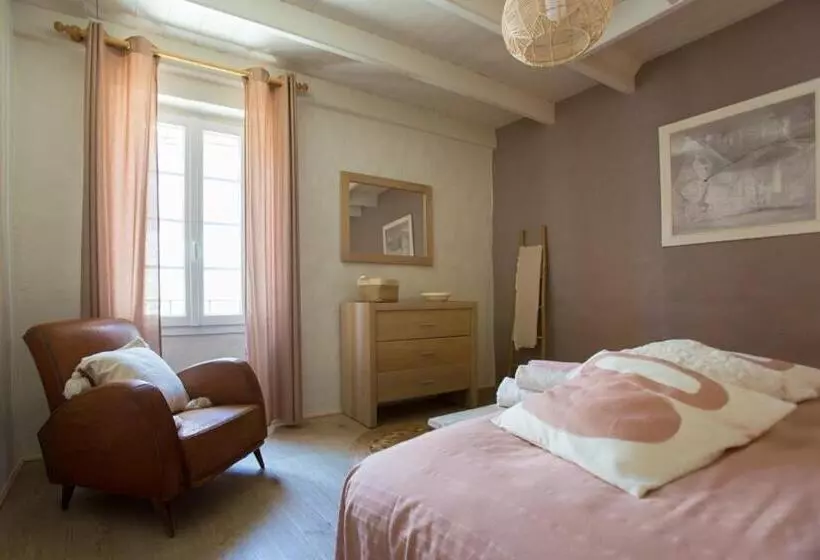 Aamiaismajoitus (B&B) Maison Du Bois