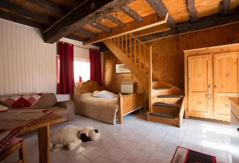 Aamiaismajoitus (B&B) Maison Du Bois