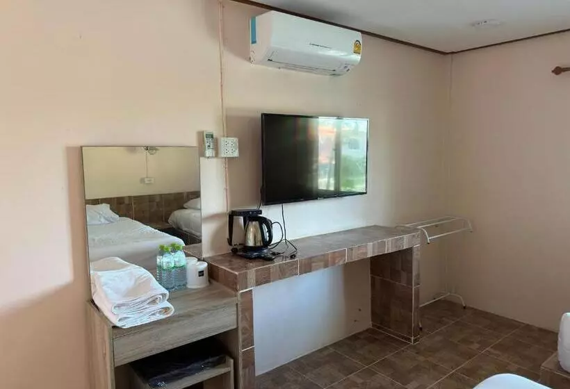 ホテル สวนสบายปลายนารีสอร์ท