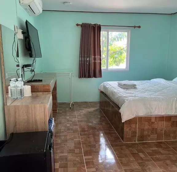 ホテル สวนสบายปลายนารีสอร์ท