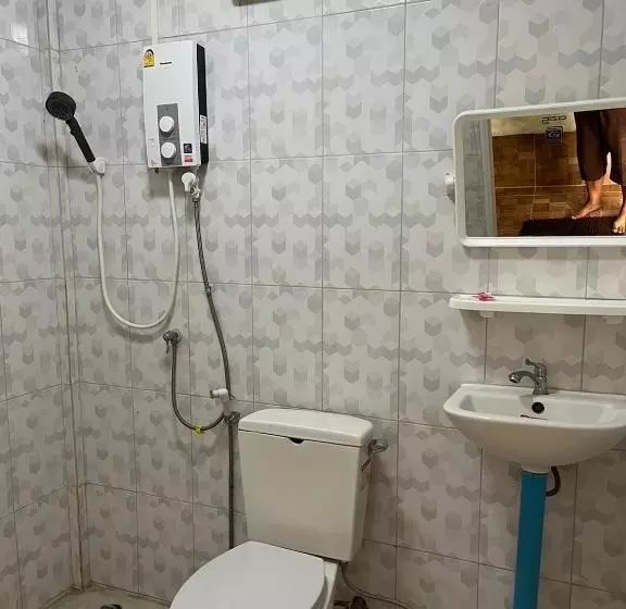 ホテル สวนสบายปลายนารีสอร์ท