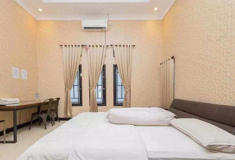 ホテル Boss Residence Serang Mitra Reddoorz