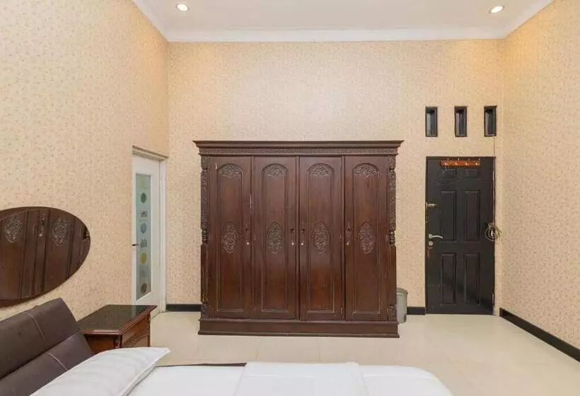 ホテル Boss Residence Serang Mitra Reddoorz