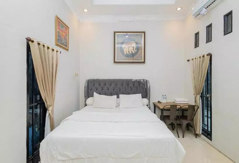 ホテル Boss Residence Serang Mitra Reddoorz