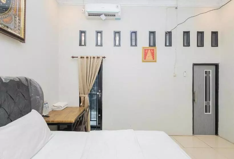 ホテル Boss Residence Serang Mitra Reddoorz