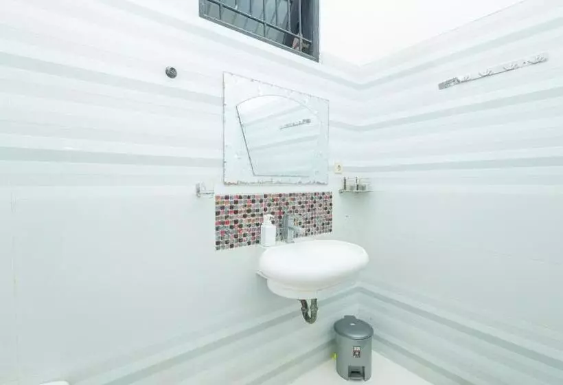 ホテル Boss Residence Serang Mitra Reddoorz