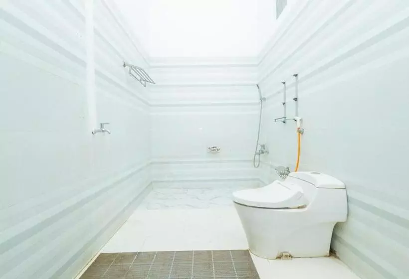 ホテル Boss Residence Serang Mitra Reddoorz