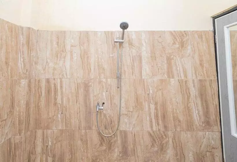 ホテル Boss Residence Serang Mitra Reddoorz