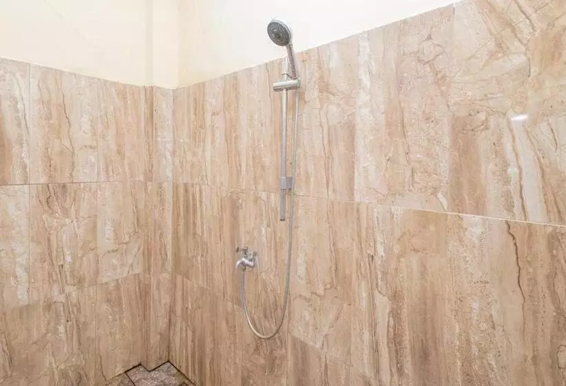 ホテル Boss Residence Serang Mitra Reddoorz