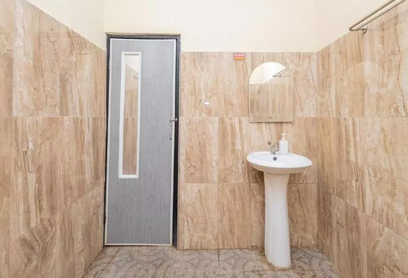 ホテル Boss Residence Serang Mitra Reddoorz