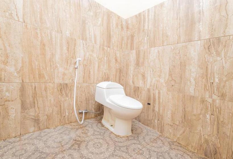 בית מלון כפרי Boss Residence Serang Mitra Reddoorz