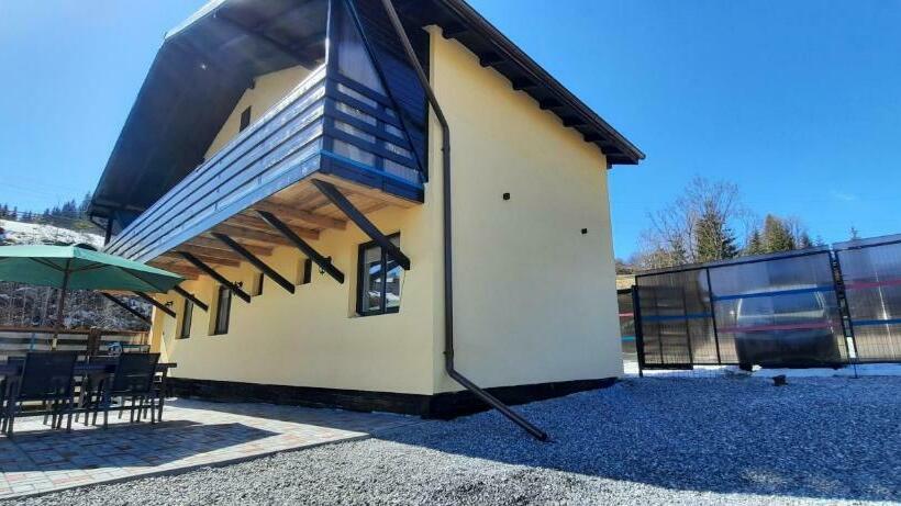 Pensiunea La Poalele Călimanilor