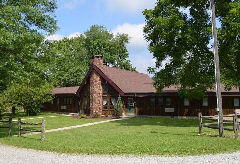 Отель Foggy Mountain Lodge