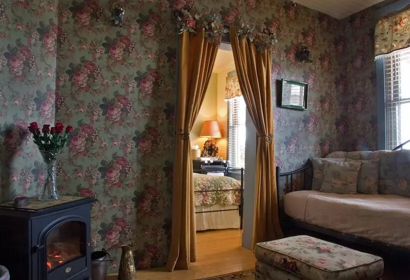 Hotelli Ghost City Inn