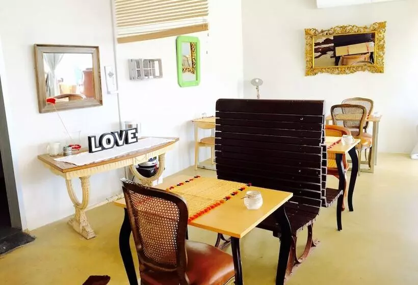 Hotelli Les Suites   Adults Only