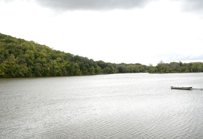 ホテル Paddle Wheel Inn