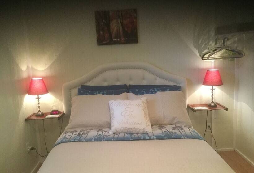 ホテル Rock Ridge Rentals