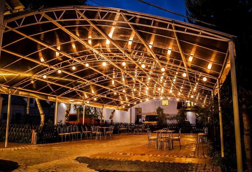 בית מלון כפרי Arkada