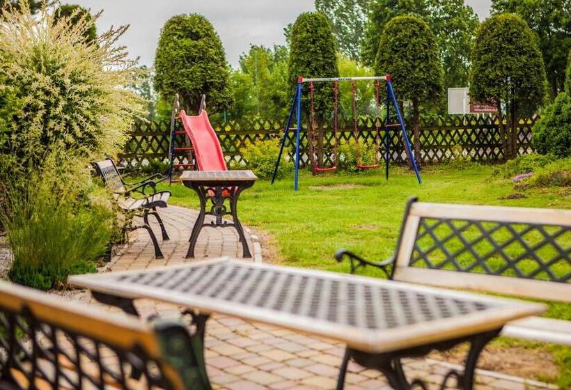 בית מלון כפרי Arkada