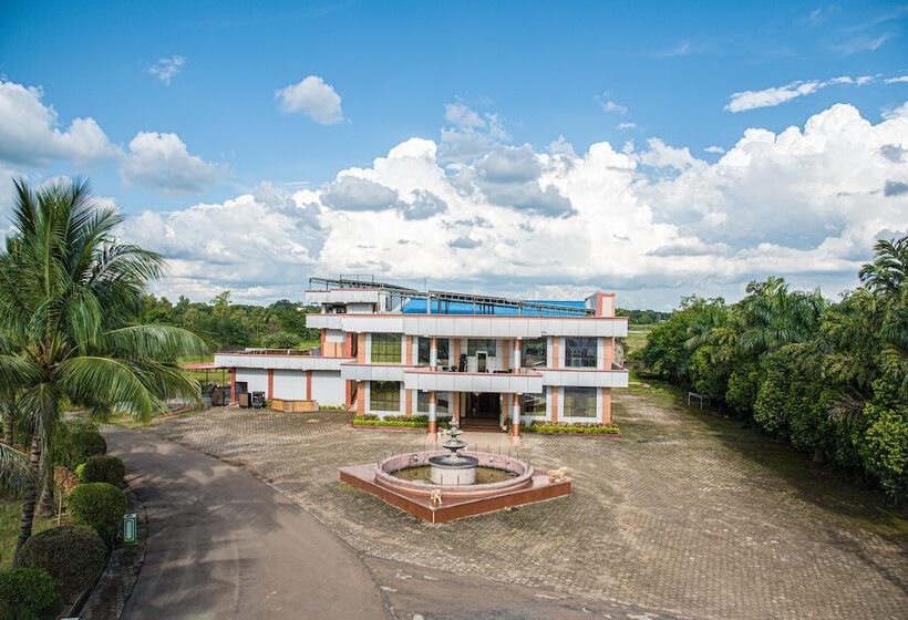 בית מלון כפרי Ganpati Resort