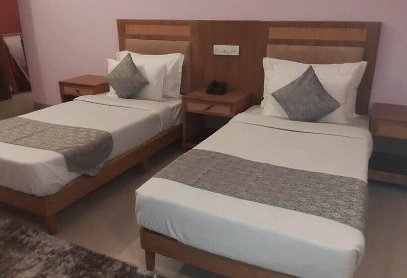 בית מלון כפרי Ganpati Resort