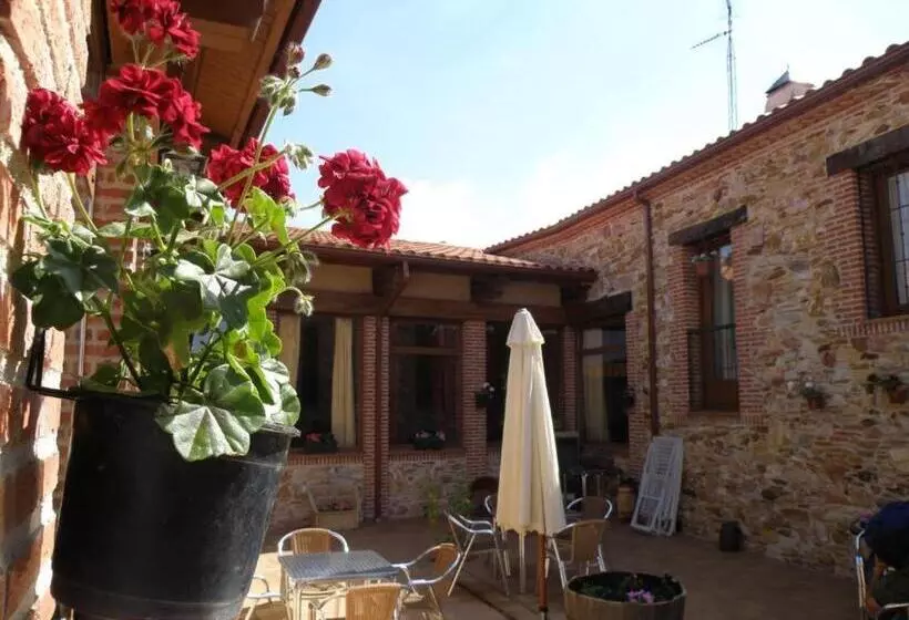 Hotelli Rural Vii Carreras By Vivere Stays