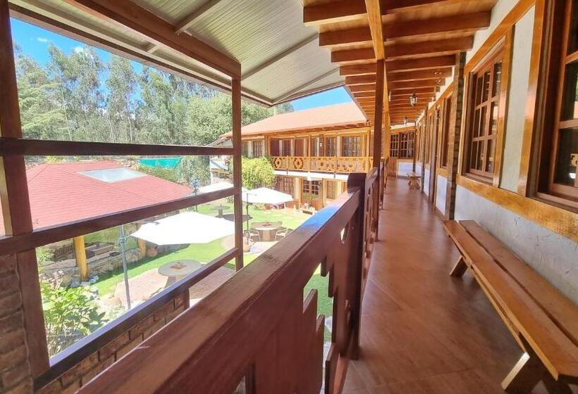 هتل Copacabaña Lodge