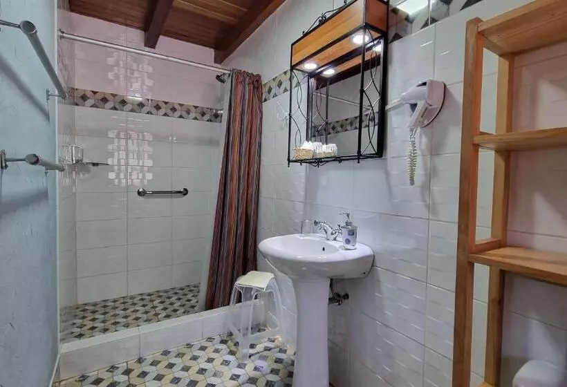 هتل Copacabaña Lodge